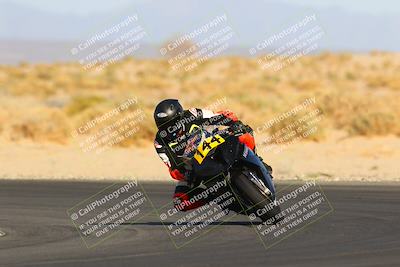 media/Apr-16-2022-CVMA (Sat) [[090b37c3ce]]/Race 14 Amateur Supersport Open/